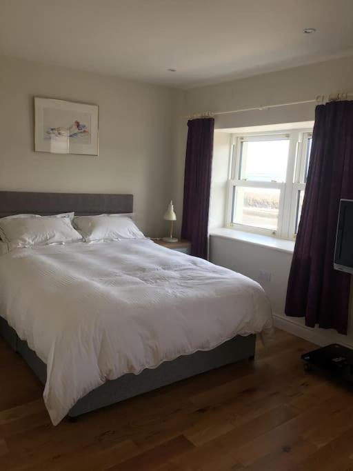 2 Quay Road, Killala. Stunning Sea Front Cottage Esterno foto