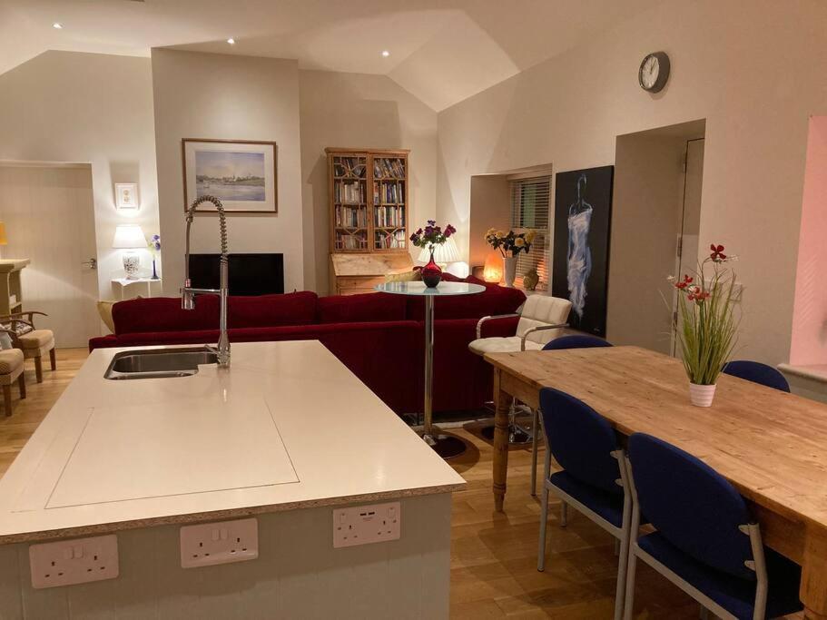 2 Quay Road, Killala. Stunning Sea Front Cottage Esterno foto